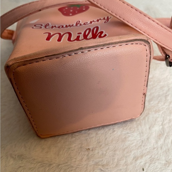 Strawberry Milk Bag - Pink - Picture 6 of 6